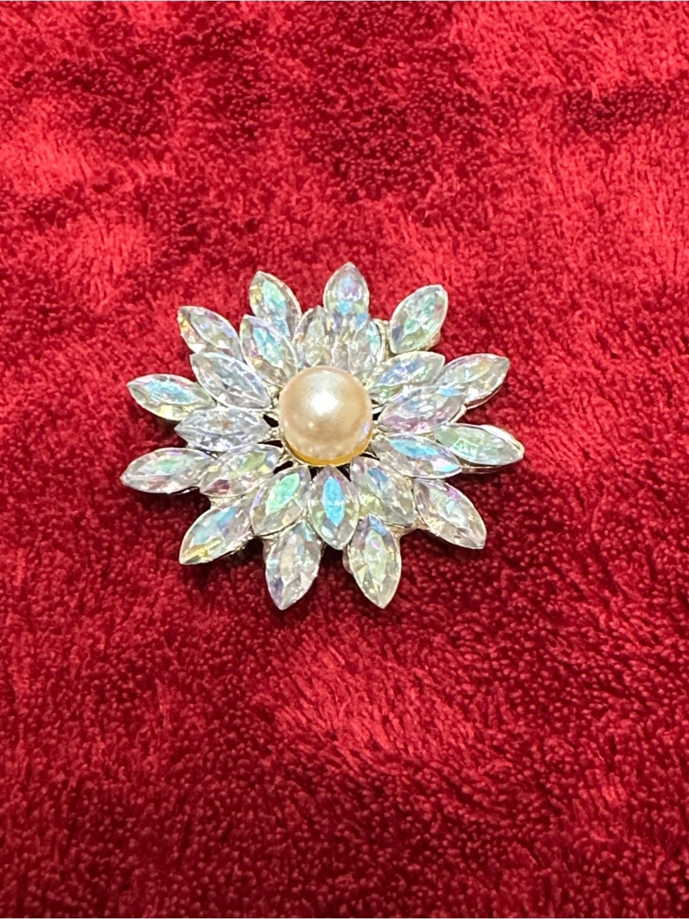 Pearl & Crystal Floral Brooch in Iridescent White